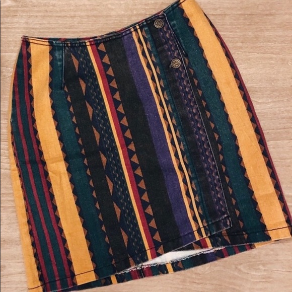 Vintage 90's Tribal denim skirt - Picture 5 of 5